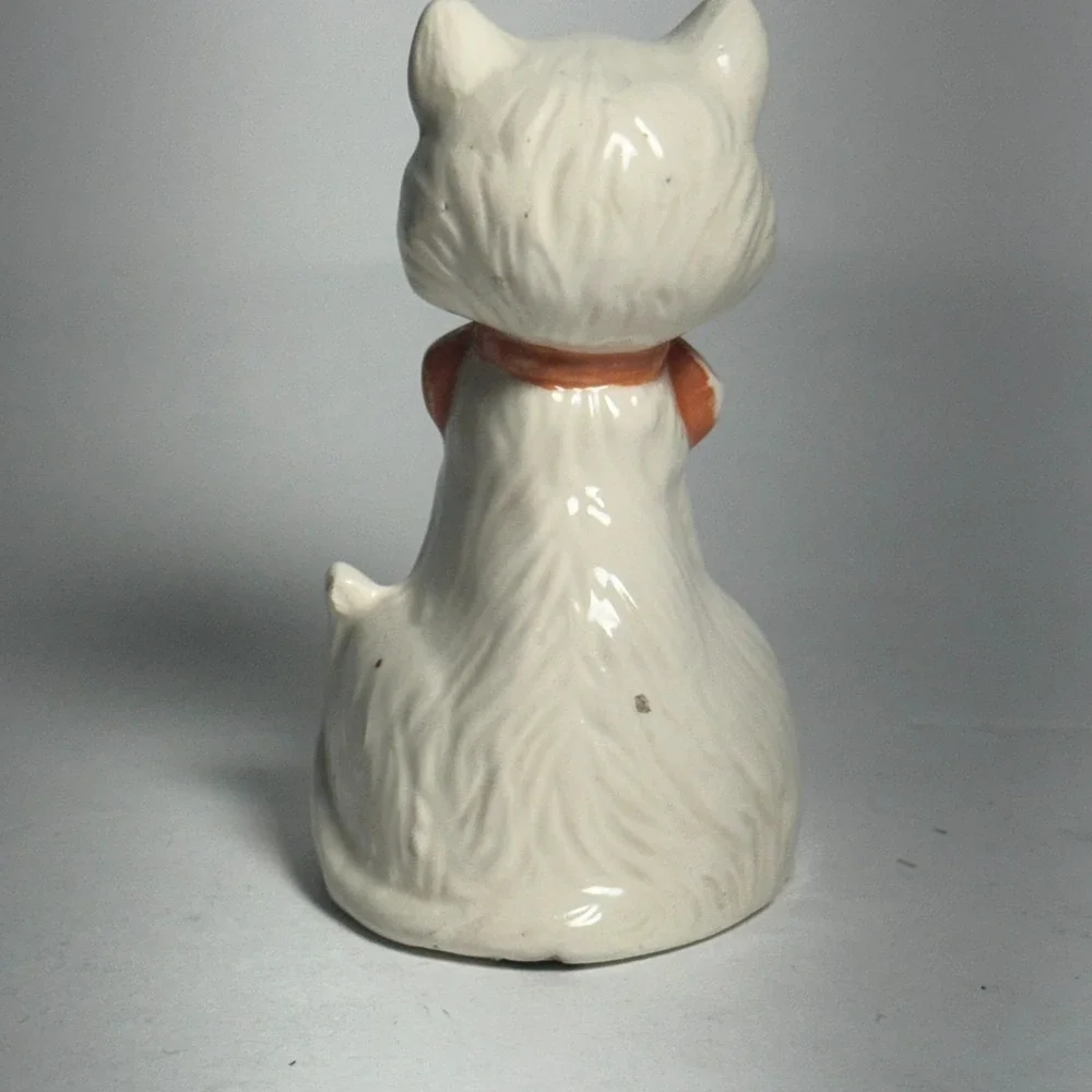 Vintage Ceramic Cat Figurine with Pink Bow – 3.5